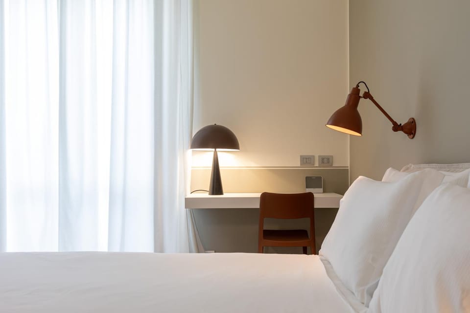 Bed, Decorative detail, Bedroom, hair dresser
