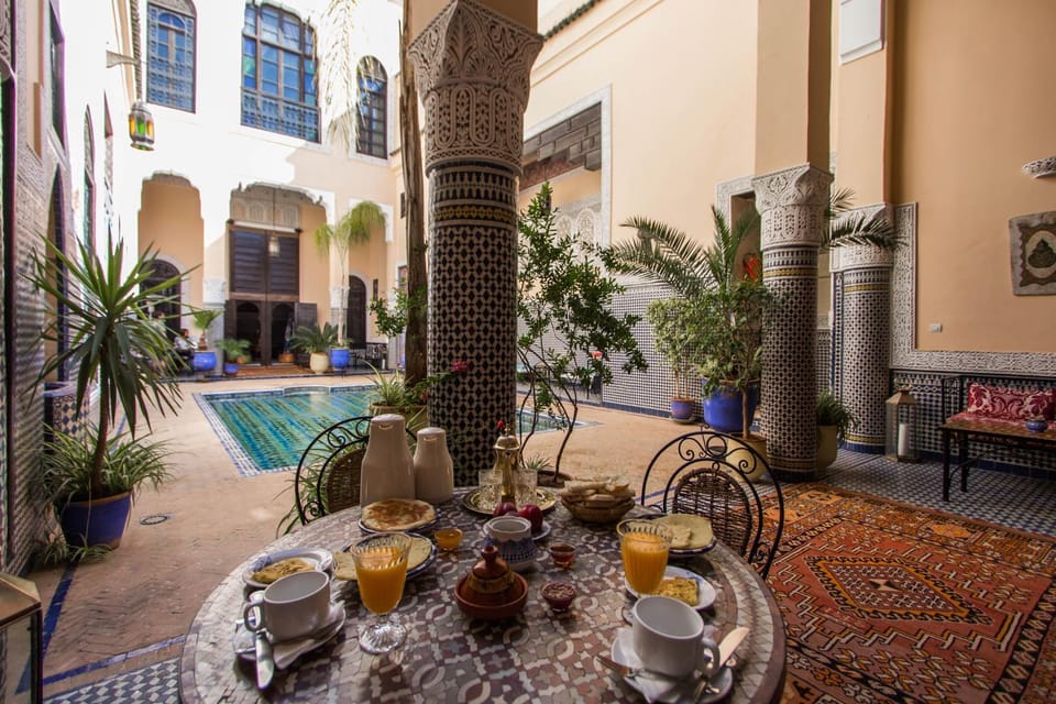 Patio, Swimming pool, Breakfast