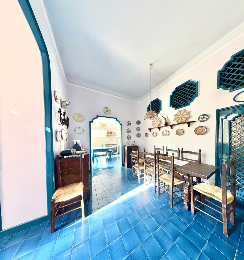 Communal kitchen, kitchen