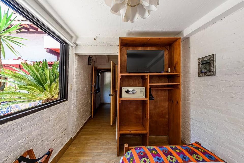 Centrica Habitación de Una Persona Apartment in Valle de Bravo