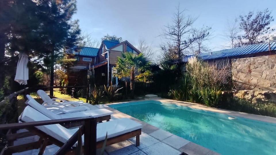 Patio, Garden, Garden view, Swimming pool, sunbed