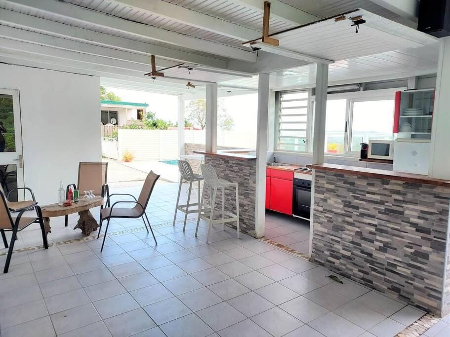 Patio, Kitchen or kitchenette, minibar