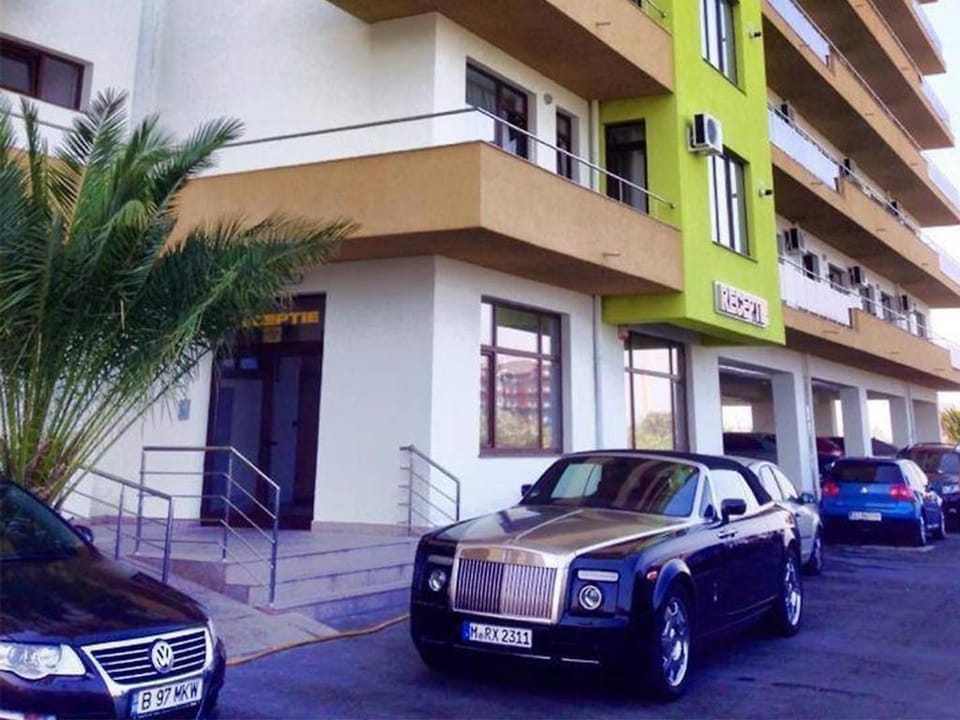 Property building, Parking