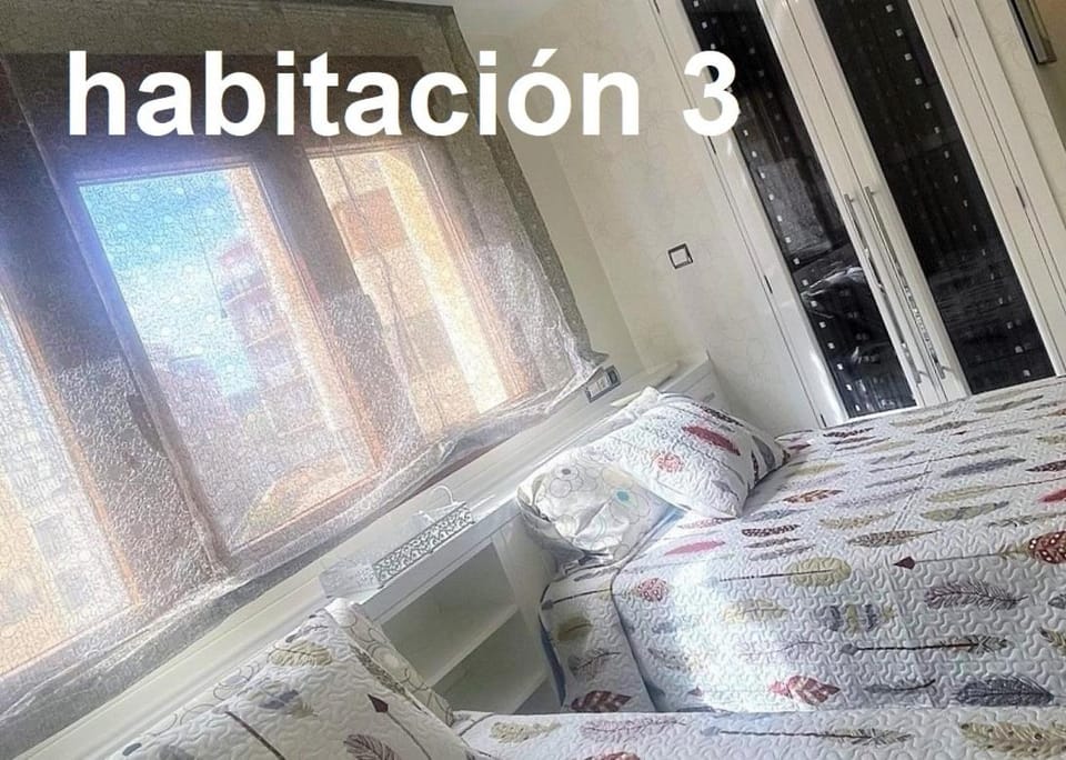 Bedroom, fireplace, wardrobe, air conditioner