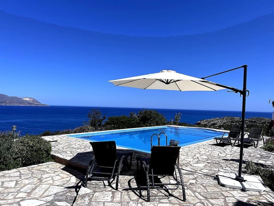 Patio, Day, Pool view, Sea view, Swimming pool, sunbed