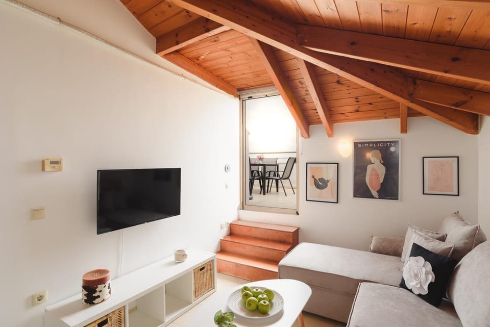 TV and multimedia, Living room, Bedroom