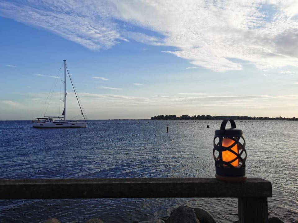 Nearby landmark, Natural landscape, Lake view, Sea view