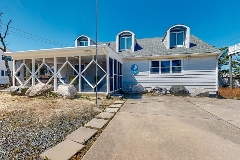 Town of South Bethany --- 5 Surfside St House in South Bethany
