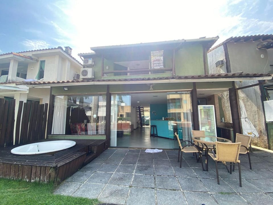 Hot Tub, Area and facilities