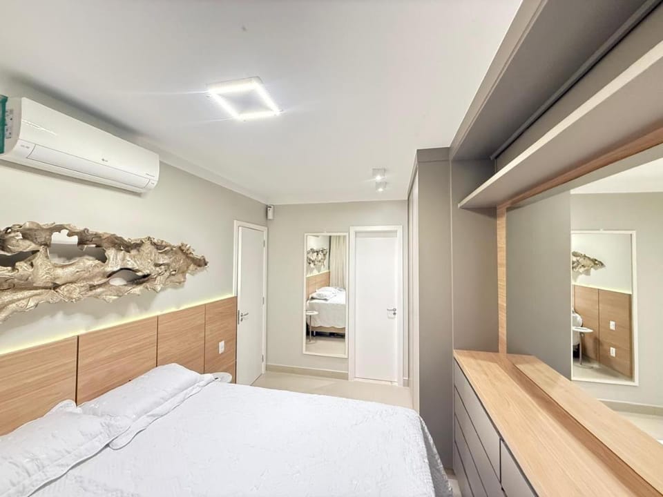 Bed, Bedroom, wardrobe, air conditioner