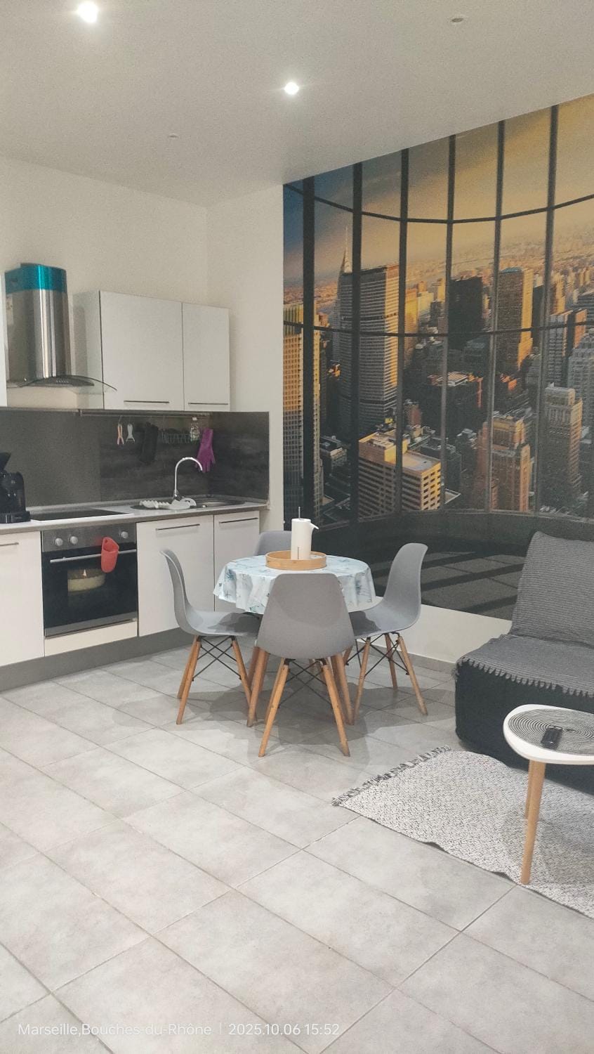 Charmant appart 4Per Marseille Apartment in Marseille