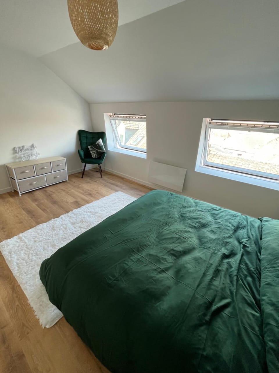 Photo of the whole room