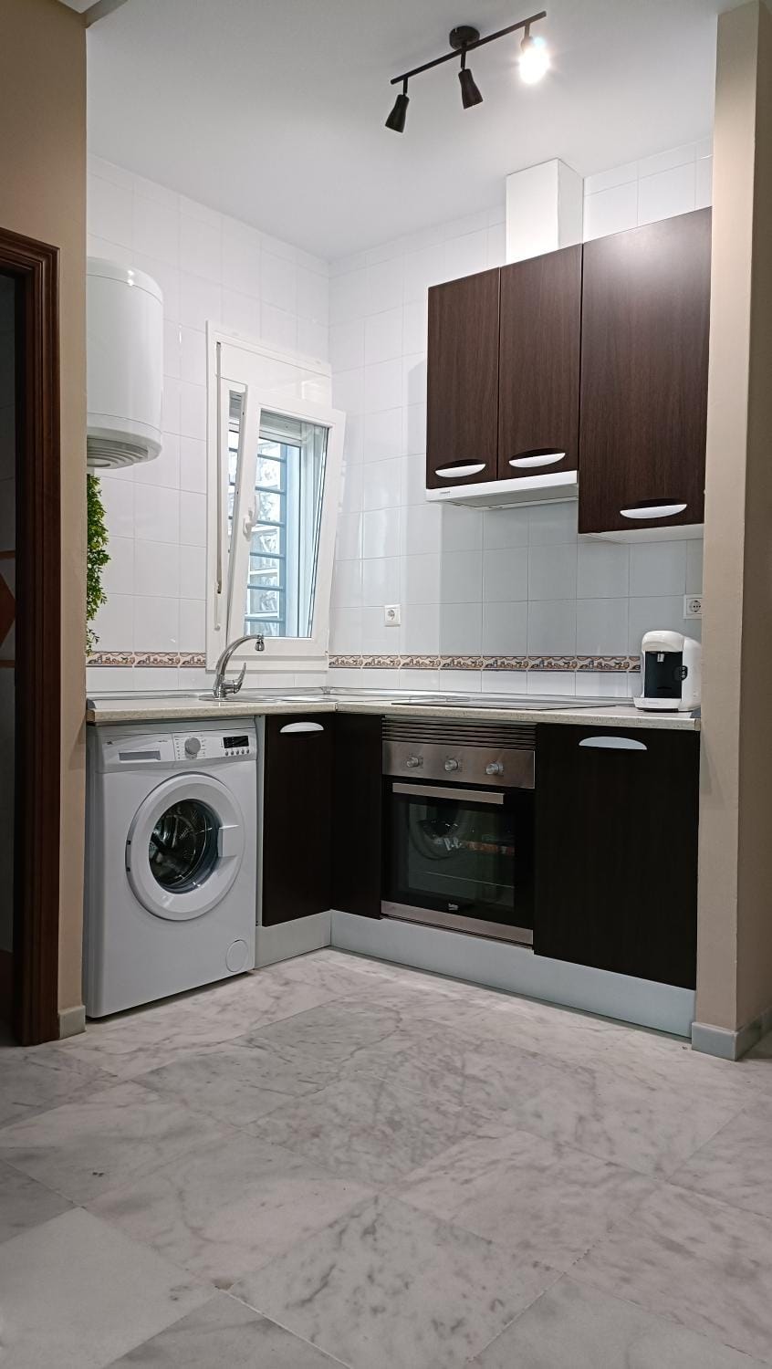 Kitchen or kitchenette, minibar, pet friendly, stove