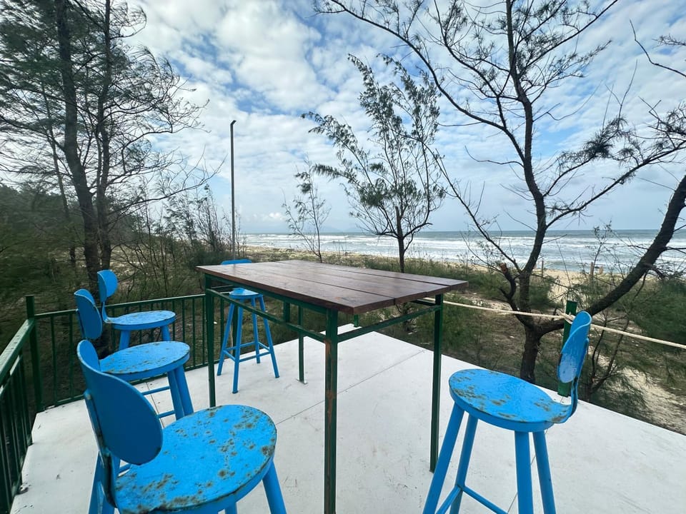 Charming and Spacious Beach Homestay 4 Rooms 1 Pool Entire Palace House in Hoi An