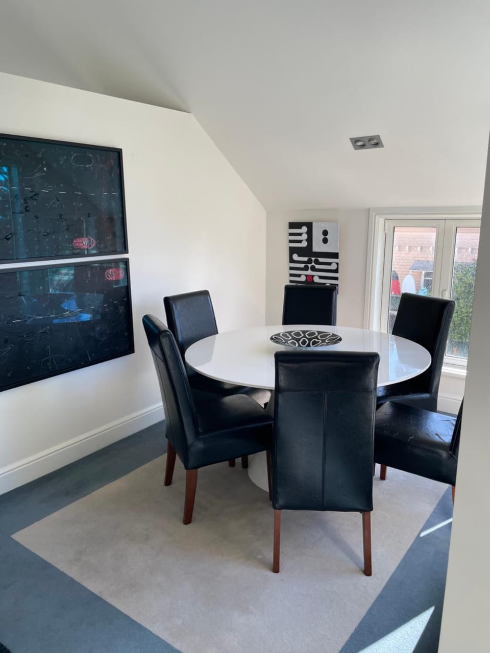 Seating area, Dining area