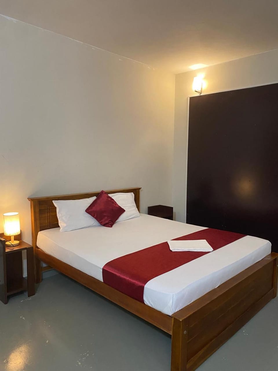 MercuryFM 103 Guest House - Colombo 3 Bed and Breakfast in Colombo