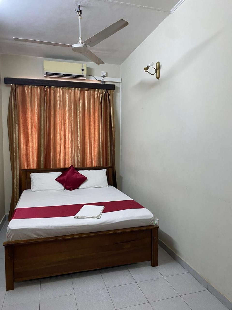 MercuryFM 103 Guest House - Colombo 3 Bed and Breakfast in Colombo