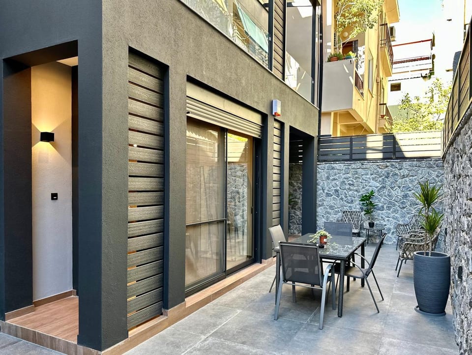 Property building, Patio, Day, Garden, View (from property/room), Dining area