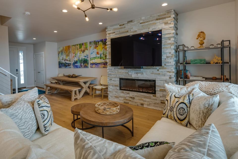Private Hot Tub: Heber City Gem 15 Mi to Park City House in Wasatch County