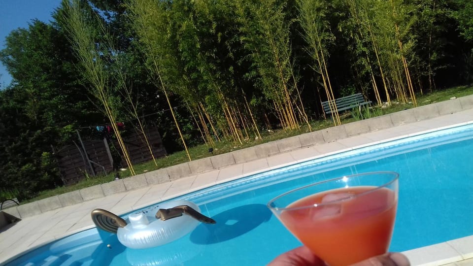 Garden, Pool view, Swimming pool, Drinks