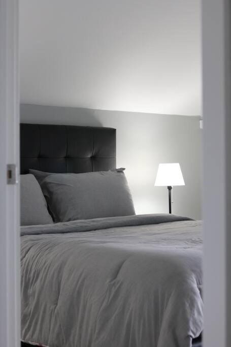 Unique modern luxury 2 bedroom apartment rental Apartment in Michigan