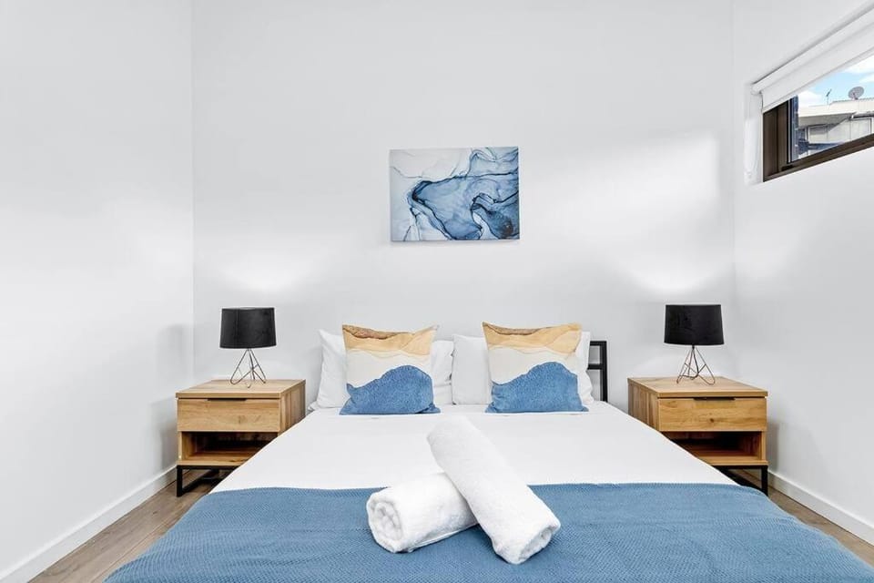Centre of Newtown 2 Bed Apartment Apartment in Sydney