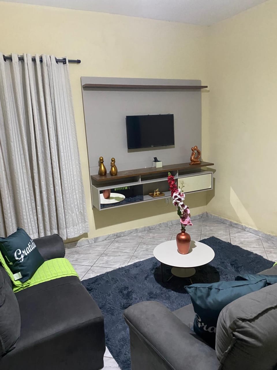 Apartamento em frente Basílica 1 Apartment in State of São Paulo