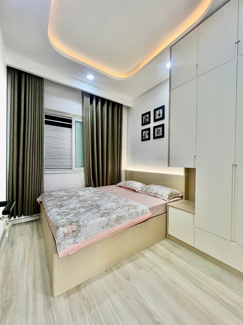 Bed, Photo of the whole room, Bedroom, wardrobe