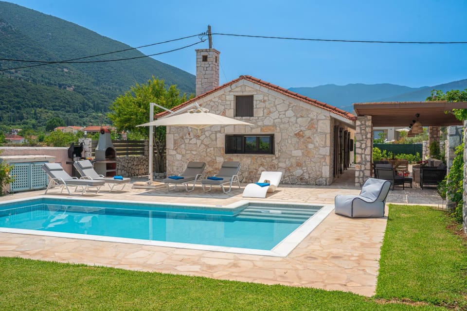 Property building, Garden, Mountain view, Swimming pool