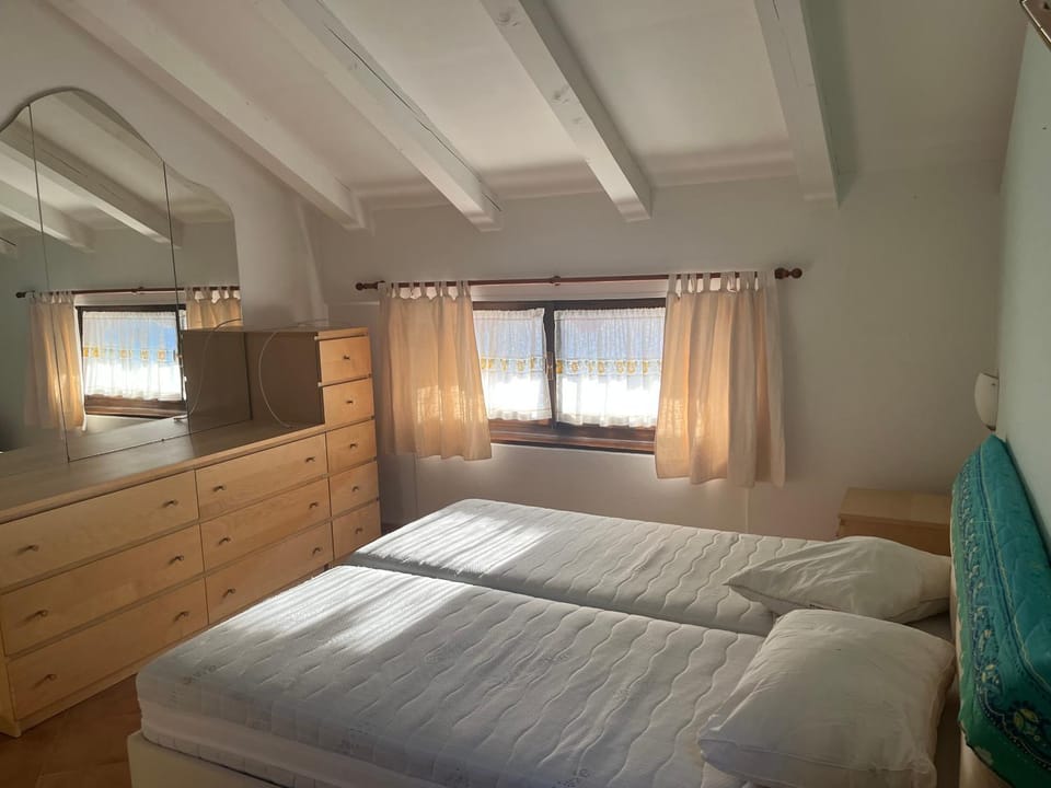 Bed, Bedroom, wardrobe