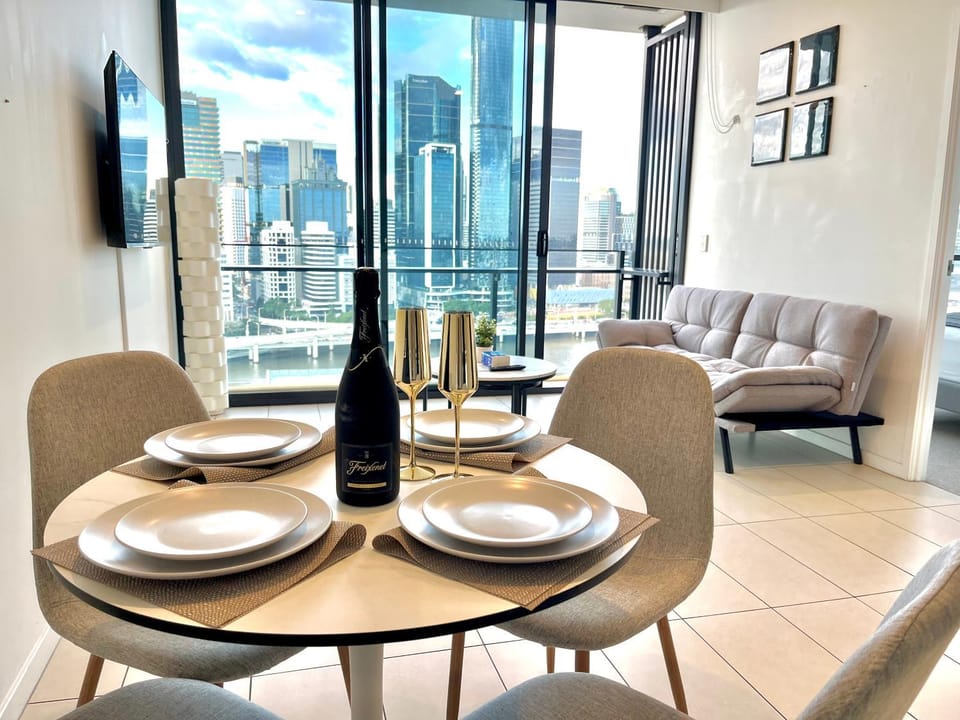 CASSA BCT - River-View Apartments Managed by The Cassa Apartment in Brisbane City