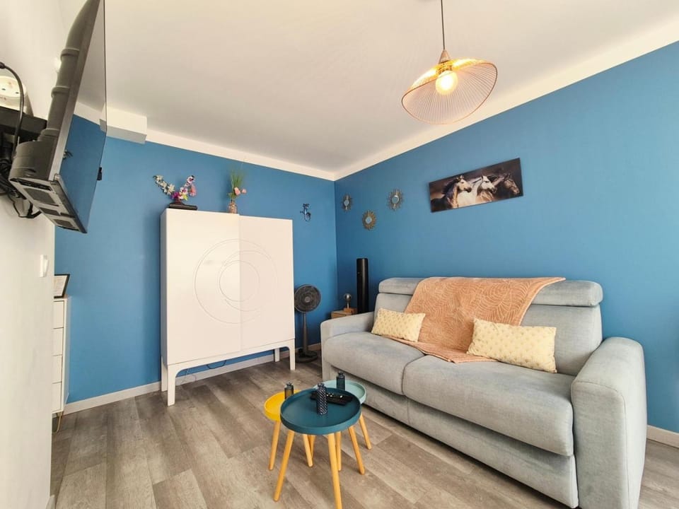 Night, Living room