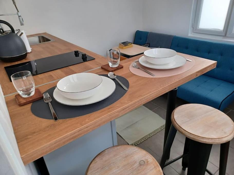 Tiny81 cozy city break appartment Apartment in Clichy