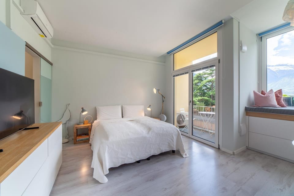 Property building, Living room, Bedroom