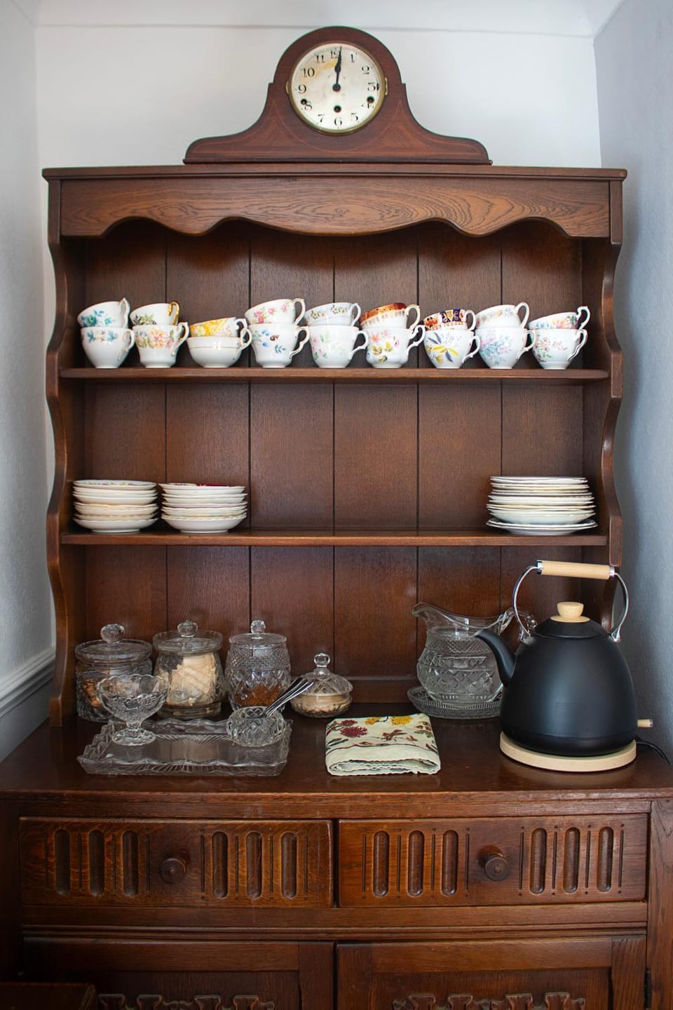 Property building, Coffee/tea facilities, Internal: Not applicable to any particular room