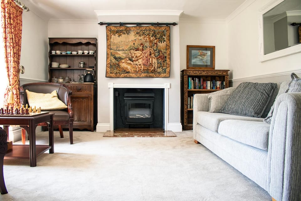 Library, Living room, Lounge or bar, Seating area, Internal: Not applicable to any particular room