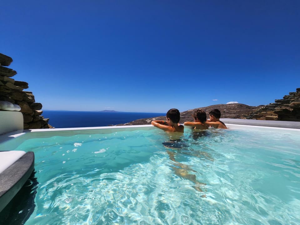 Day, Hot Tub, Mountain view, Pool view
