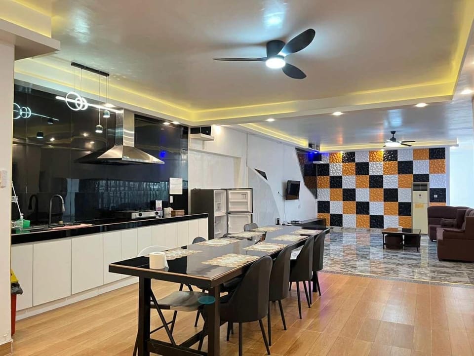 Shiri Hotel Pool Villa 2 쉬리호텔 풀빌라 2 Apartment hotel in Calabarzon