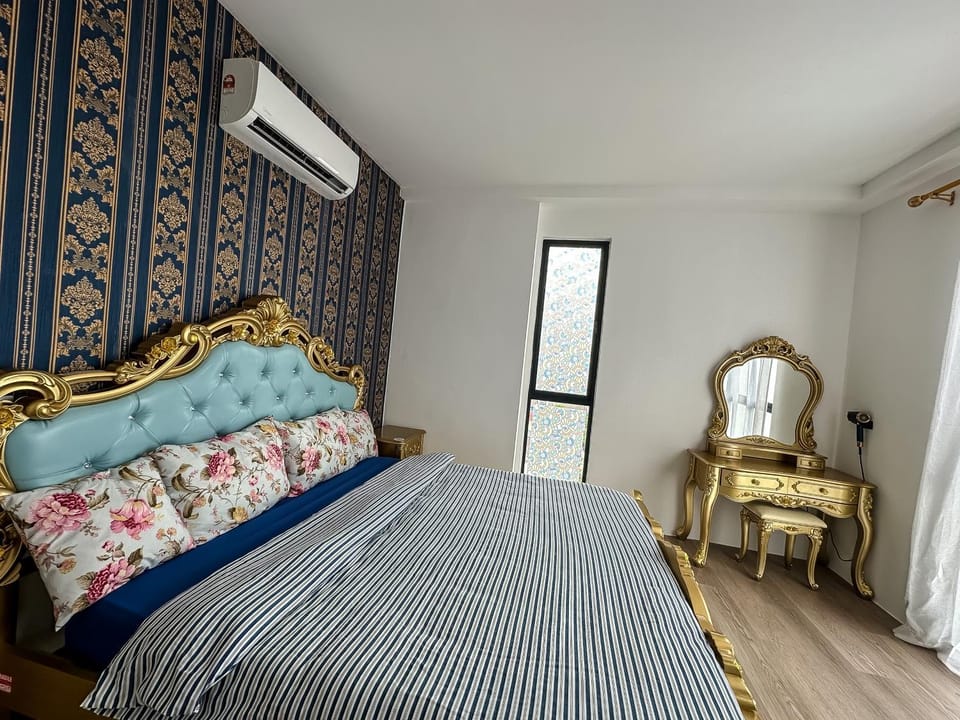 Disneyland Theme DFB homestay 03 Gala City Armadale Residence Apartment in Kuching