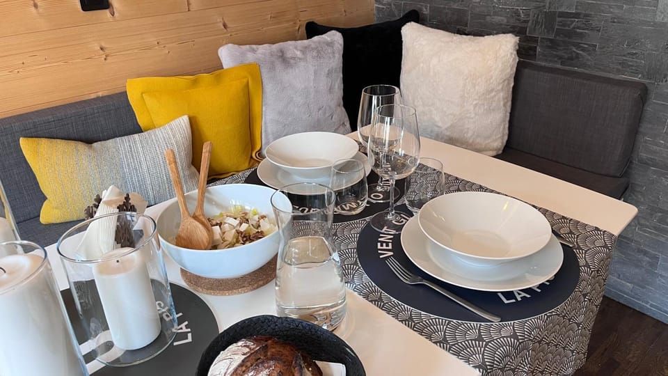 Dining area, Meals, Breakfast, Lunch, Dinner