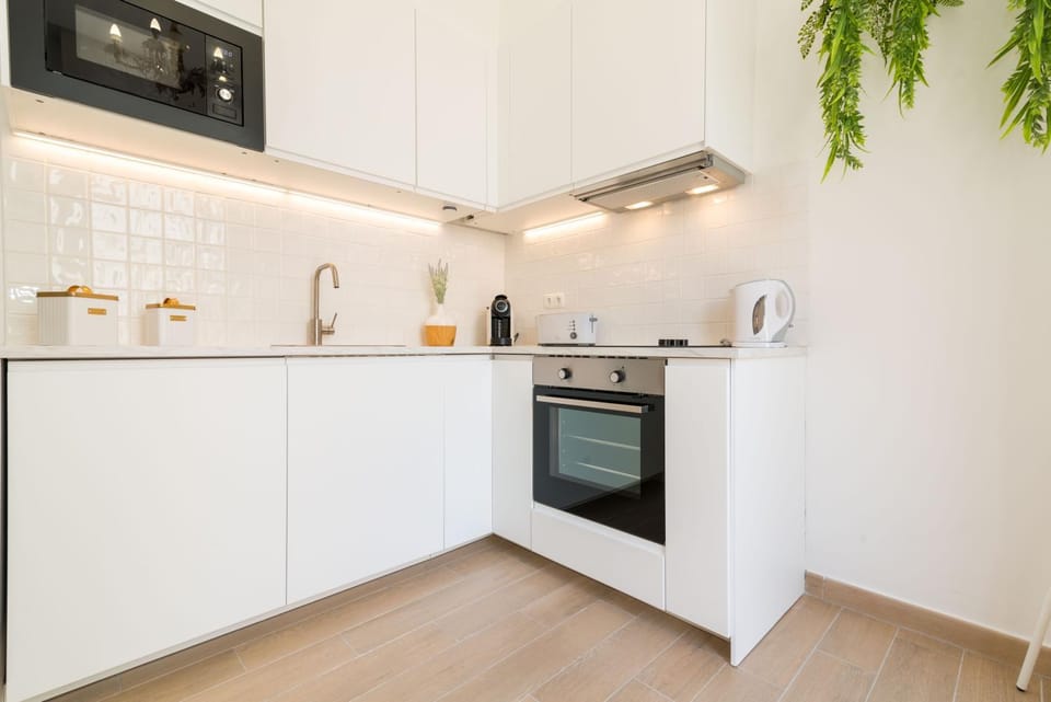Coffee/tea facilities, Kitchen or kitchenette, minibar, pet friendly, stove, toaster
