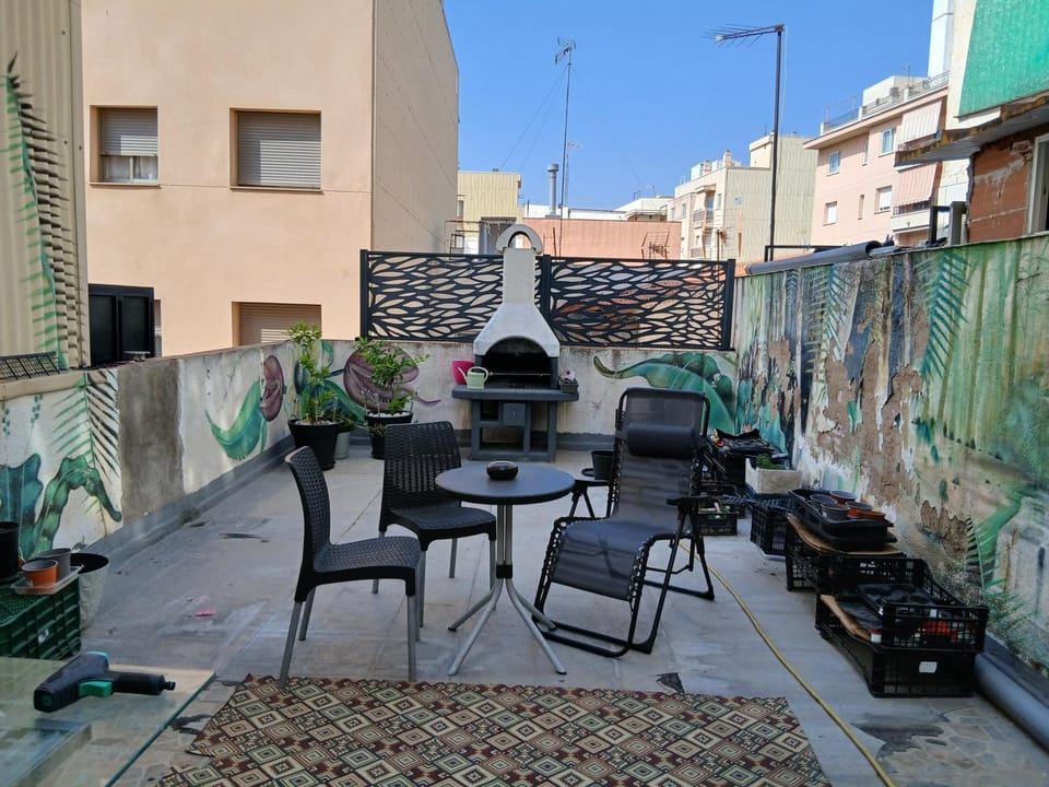 Patio, BBQ facilities, View (from property/room), Balcony/Terrace, Living room, Seating area, Dining area