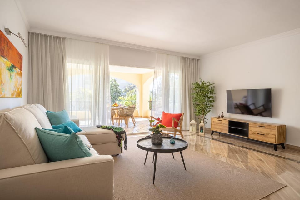 OleHolidays Bahia Marbella Vista Hermosa Apartment in Marbella