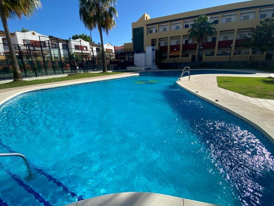 Pool view, Swimming pool
