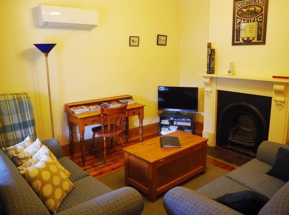 Harriett's Cottage House in Adelaide
