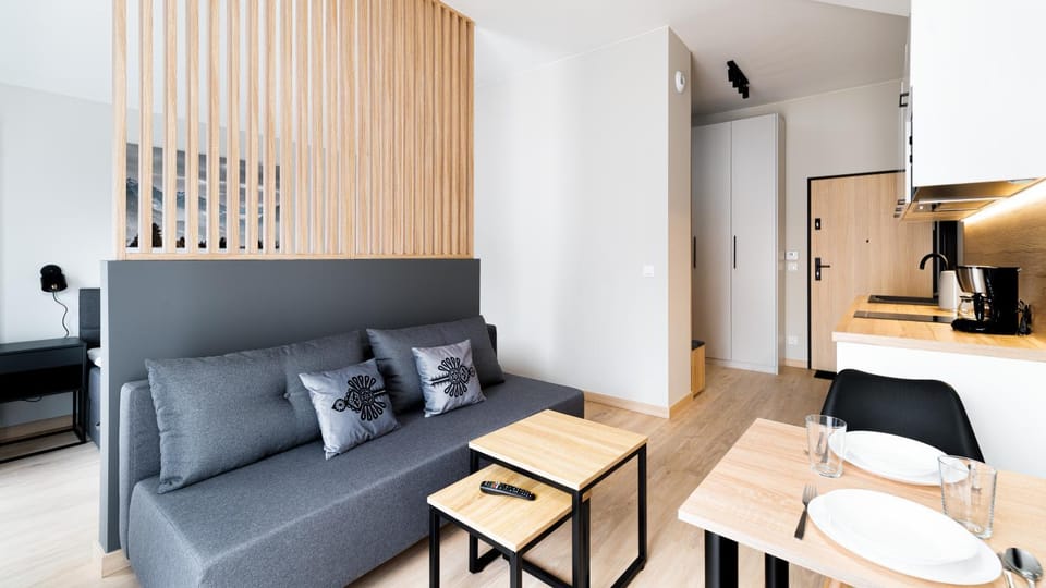 Kitchen or kitchenette, Photo of the whole room, Seating area, Dining area