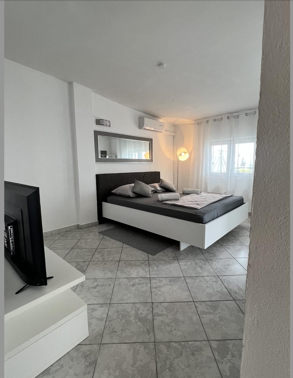 Seaview Sunset Apartment - Big Terrace to Enjoy the Sunset Apartment in Šibenik-Knin County, Croatia