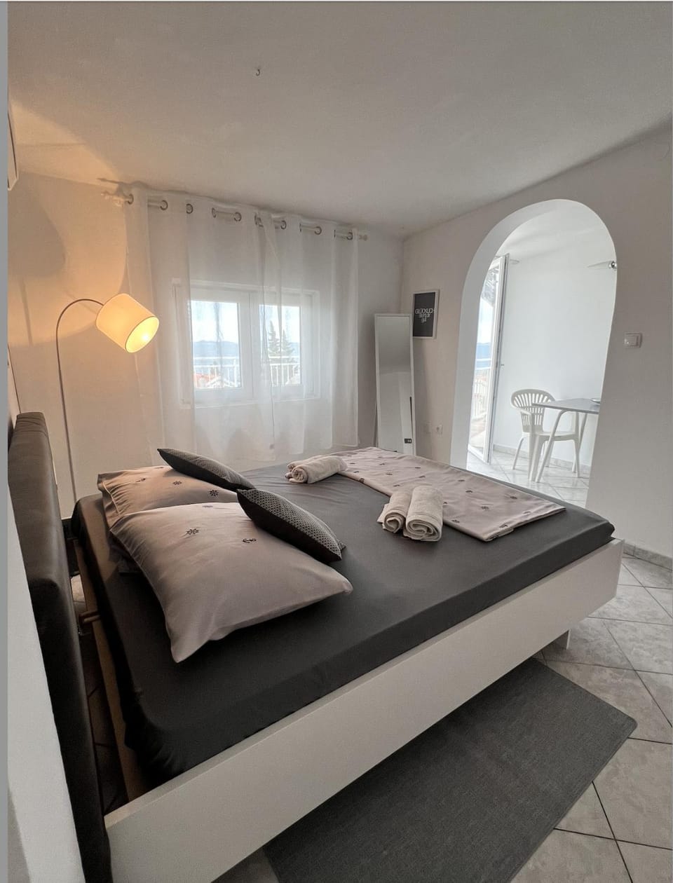 Seaview Sunset Apartment - Big Terrace to Enjoy the Sunset Apartment in Šibenik-Knin County, Croatia