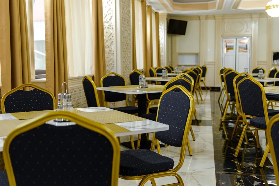 Little Orient Hotel in Romania