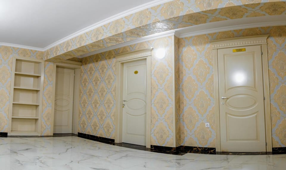 Little Orient Hotel in Romania